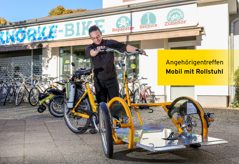 Rollstuhlfahrrad vor dem Fahrradladen Knorke-Bike